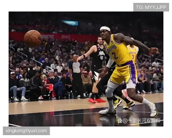 戴维斯内线统治力提升湖人防守效率